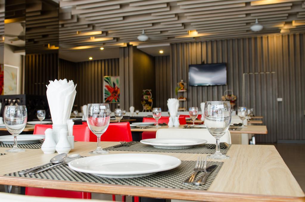 Mirage Express Patong Phuket Hotel Exterior photo