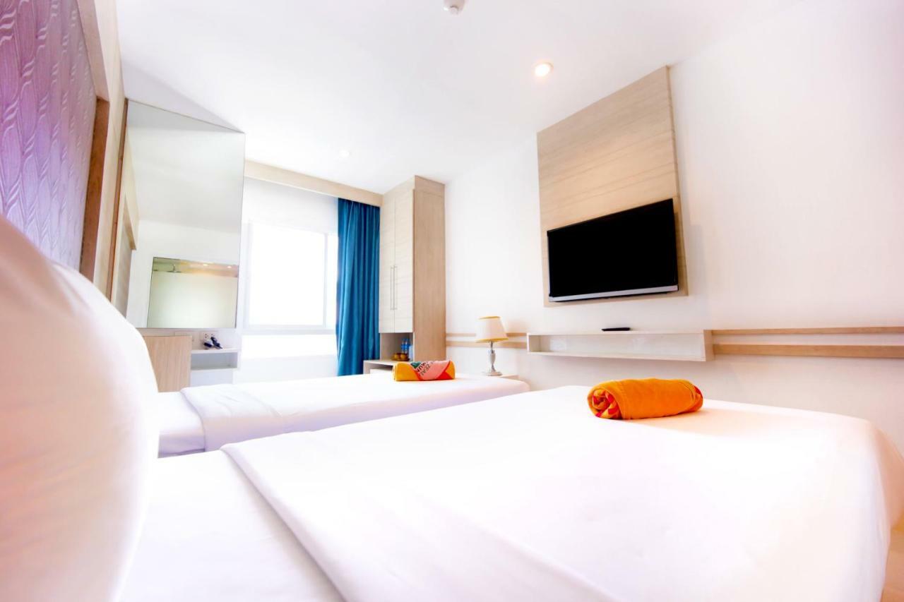 Mirage Express Patong Phuket Hotel Exterior photo